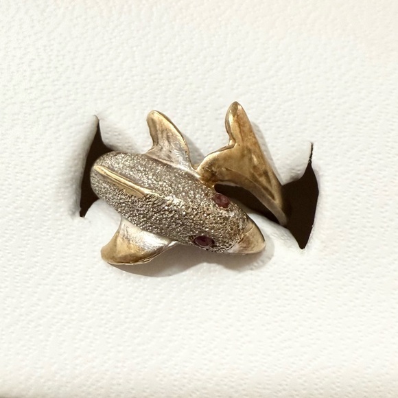 Vintage 14k Yellow Gold Dolphin Ring with Lab Created Ruby Eyes